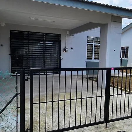 Hayyan Homestays Kuantan Exterior photo