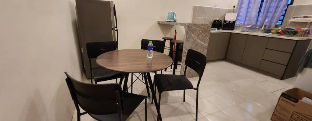 Holiday home Hayyan Kuantan